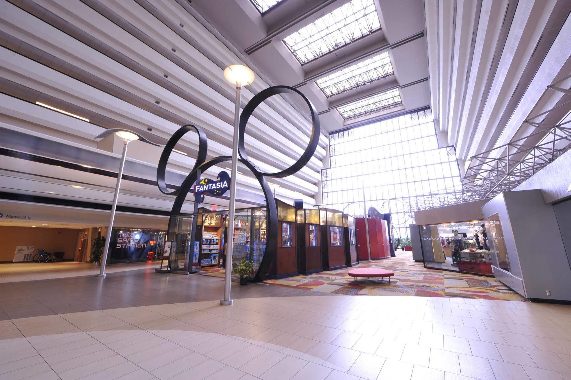 ‪‪Disney's Contemporary Resort‬‬  بحيرة بوينا فيستا المظهر الخارجي الصورة