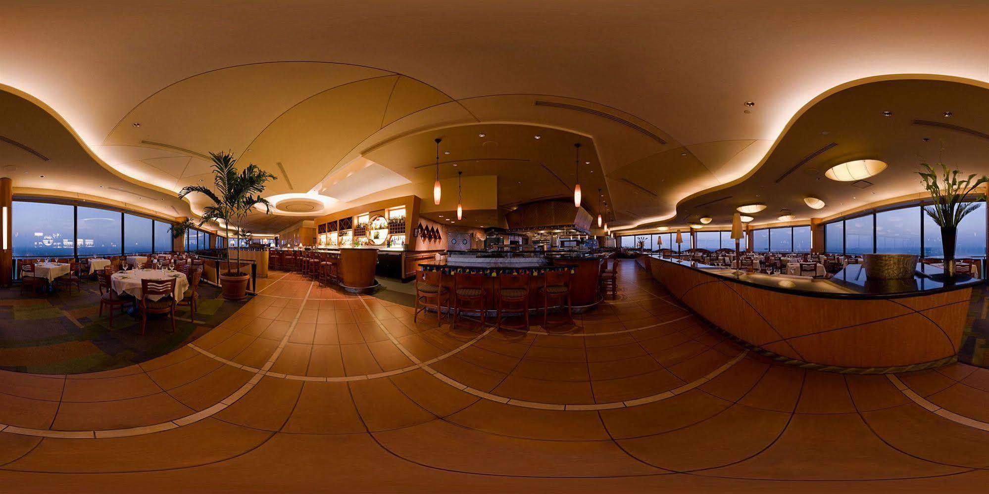 ‪‪Disney's Contemporary Resort‬‬  بحيرة بوينا فيستا المظهر الخارجي الصورة