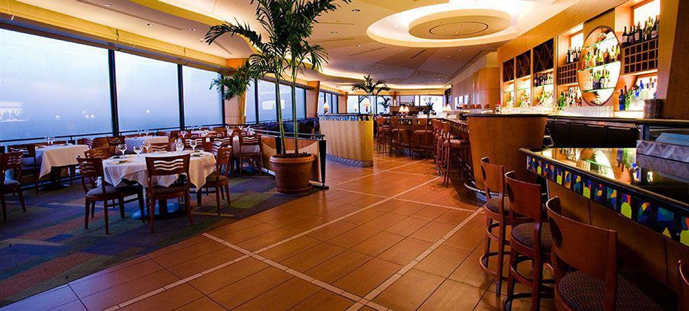 ‪‪Disney's Contemporary Resort‬‬  بحيرة بوينا فيستا المظهر الخارجي الصورة